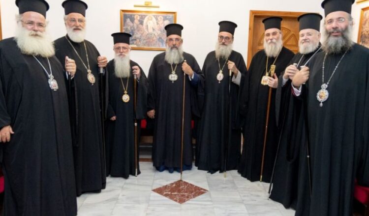 Εκκλησία της Κρήτης: Πώς θα τελούνται οι βαπτίσεις - Τι αναφέρει εγκύκλιος που απεστάλη σε ενορίες και ιερές μονές